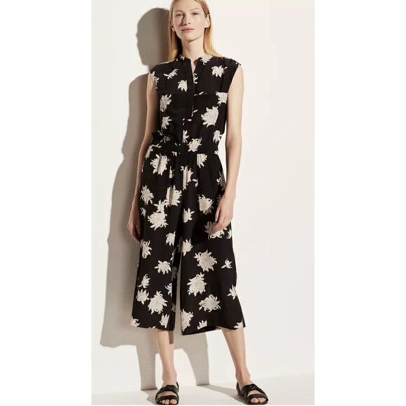 $425 VINCE FLORAL CHRYSANTHEMUM SLEEVELESS WIDE LEG CROP SILK JUMPSUIT IN BLACK - Picture 2 of 11